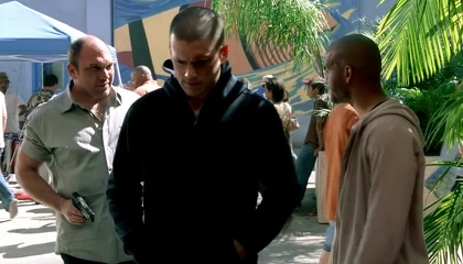 Кадры из сериала Побег из тюрьмы (2005)